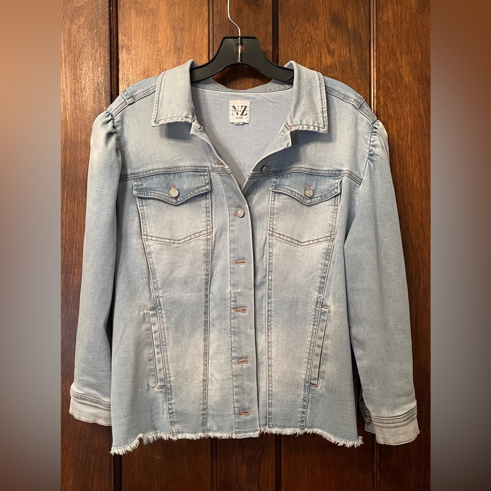 NIC+ZOE Denim Jacket 1X Light Blue Stretch Femme Girly Details - Picture 2 of 10